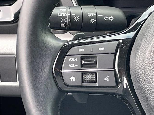 used 2023 Honda Pilot car, priced at $46,897