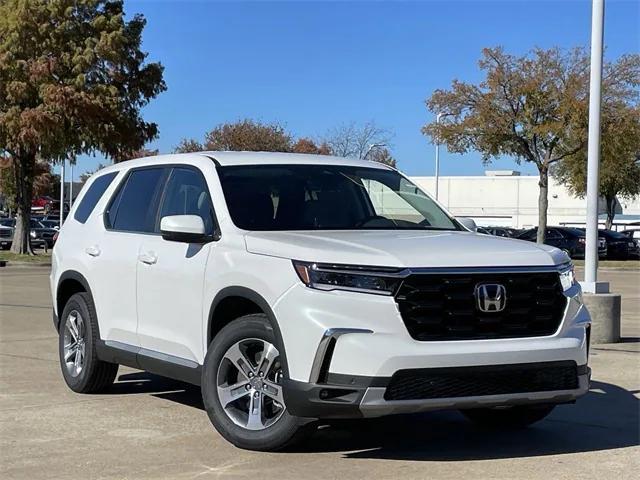 new 2025 Honda Pilot car, priced at $47,450