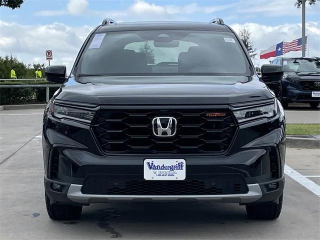 new 2025 Honda Pilot car, priced at $49,029