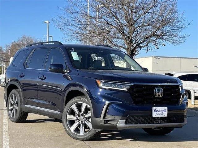 new 2025 Honda Pilot car, priced at $50,995