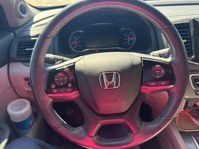 used 2022 Honda Pilot car, priced at $27,812