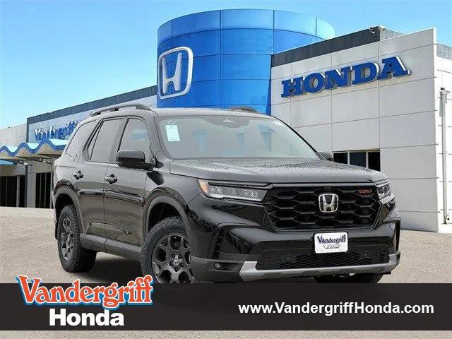 new 2025 Honda Pilot car, priced at $50,795