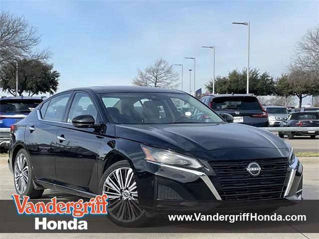 used 2023 Nissan Altima car, priced at $21,368