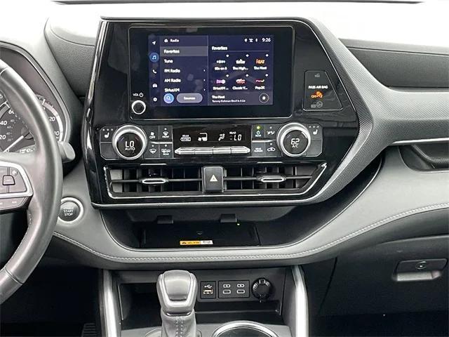 used 2024 Toyota Highlander car, priced at $39,287