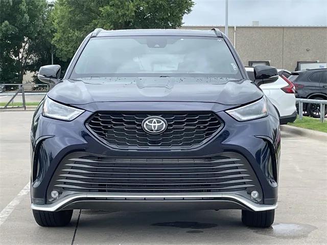 used 2024 Toyota Highlander car, priced at $39,287