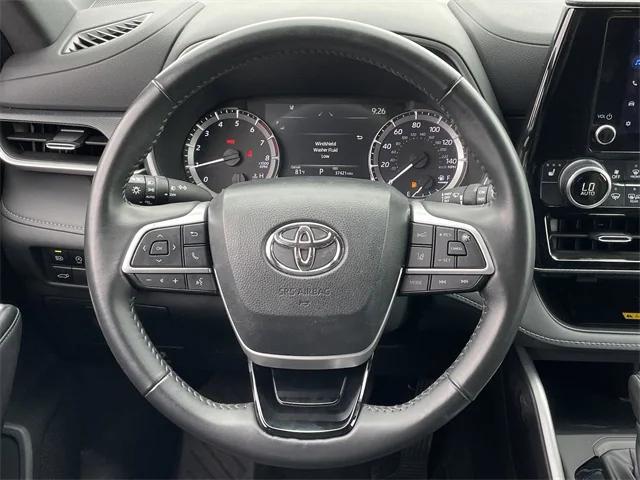used 2024 Toyota Highlander car, priced at $39,287