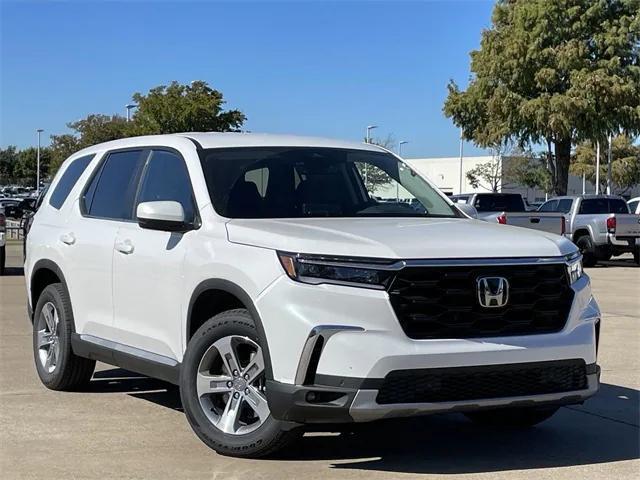 new 2025 Honda Pilot car, priced at $47,450