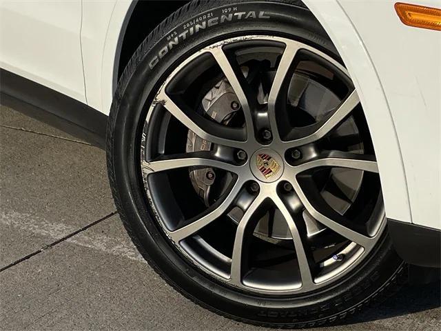 used 2022 Porsche Cayenne car, priced at $58,677