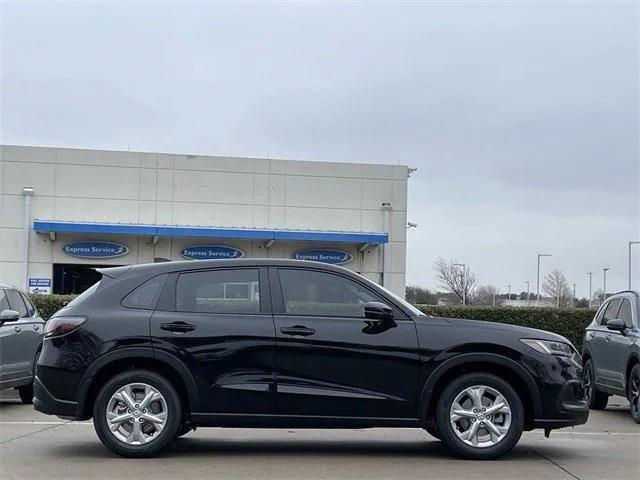 new 2025 Honda HR-V car