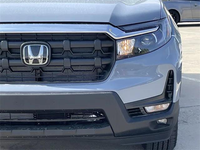new 2025 Honda Ridgeline car, priced at $45,385