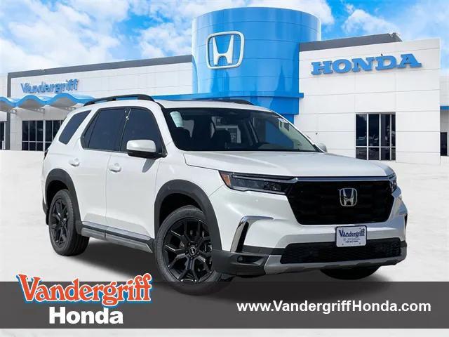new 2025 Honda Pilot car, priced at $52,291