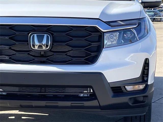 new 2025 Honda Passport car, priced at $44,250