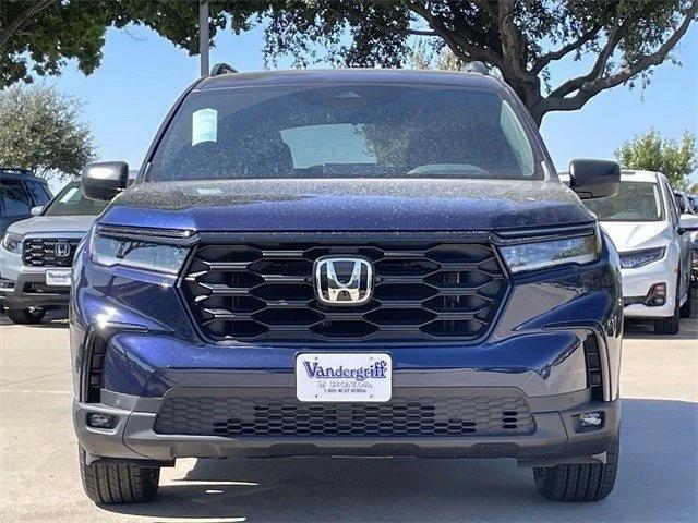 new 2025 Honda Pilot car, priced at $41,595