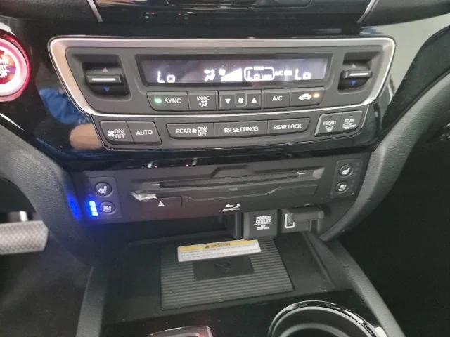 used 2022 Honda Pilot car, priced at $38,897