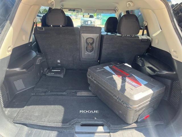 used 2018 Nissan Rogue car, priced at $10,942