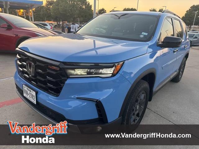 used 2025 Honda Pilot car, priced at $46,833