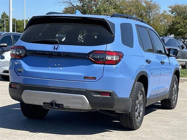used 2025 Honda Pilot car, priced at $41,949