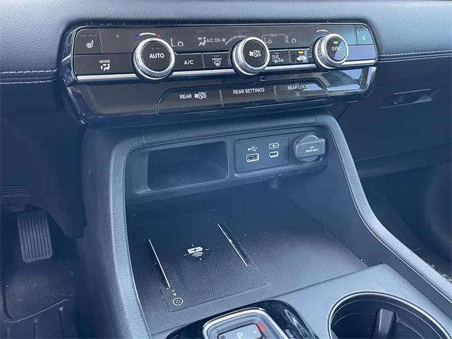 used 2025 Honda Pilot car, priced at $42,981