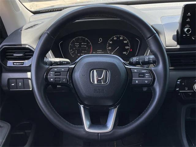 used 2025 Honda Pilot car, priced at $42,981
