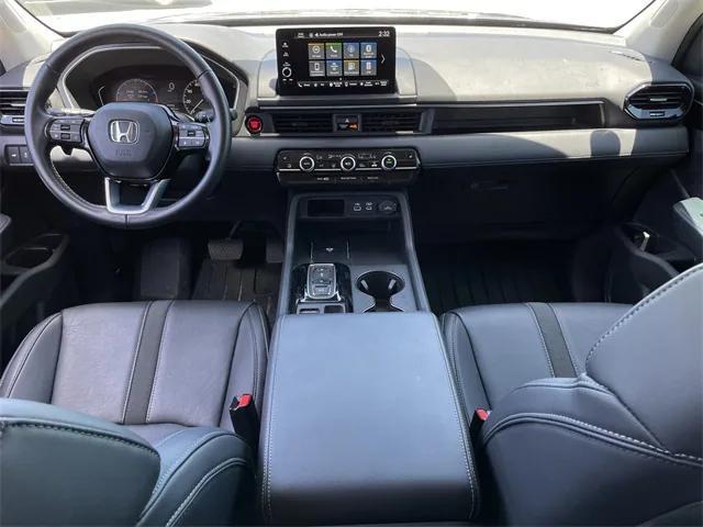used 2025 Honda Pilot car, priced at $42,981