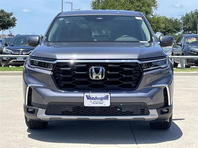 used 2025 Honda Pilot car, priced at $42,981