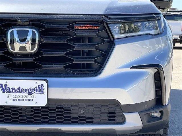 new 2025 Honda Pilot car, priced at $50,795