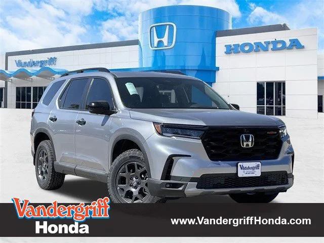 new 2025 Honda Pilot car, priced at $50,795