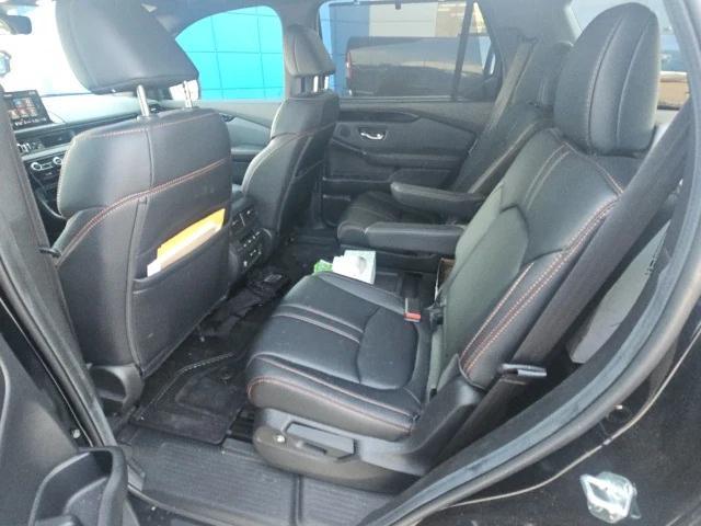 used 2025 Honda Pilot car, priced at $46,403