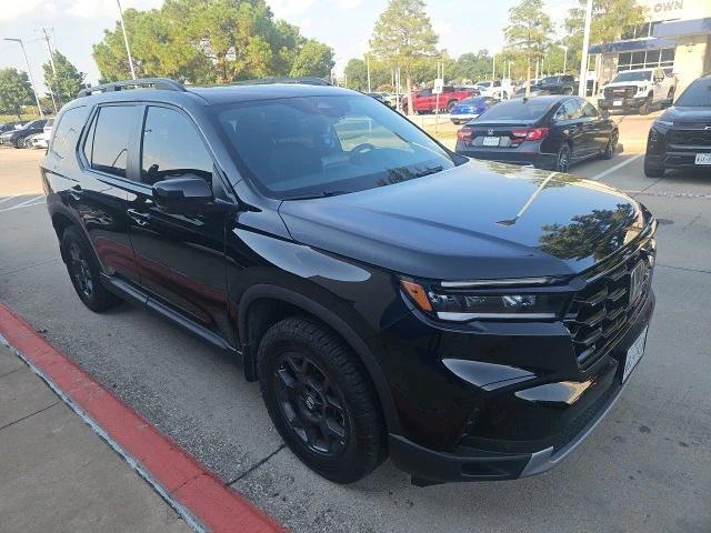 used 2025 Honda Pilot car, priced at $46,403