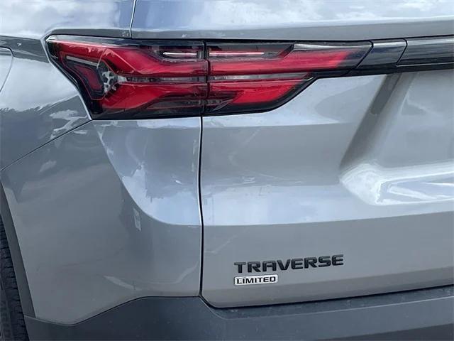 used 2024 Chevrolet Traverse car, priced at $37,598