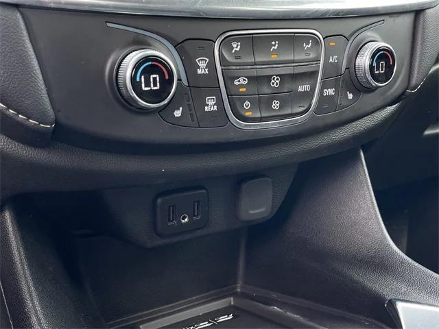 used 2024 Chevrolet Traverse car, priced at $37,598