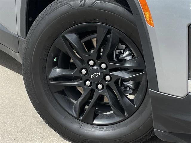 used 2024 Chevrolet Traverse car, priced at $37,598