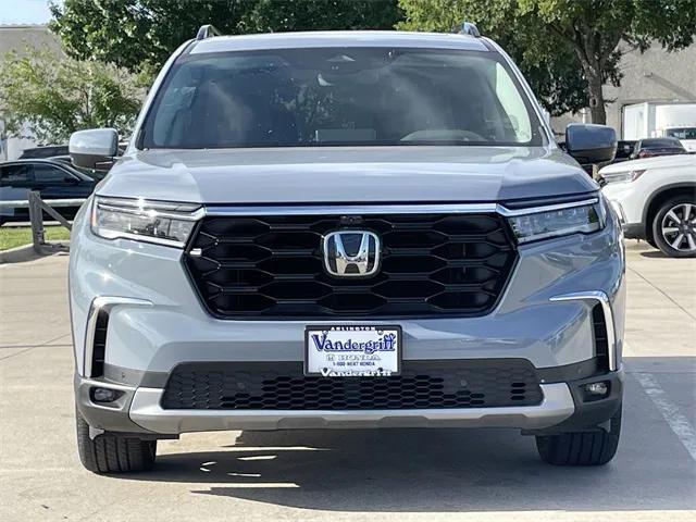 used 2023 Honda Pilot car, priced at $45,549