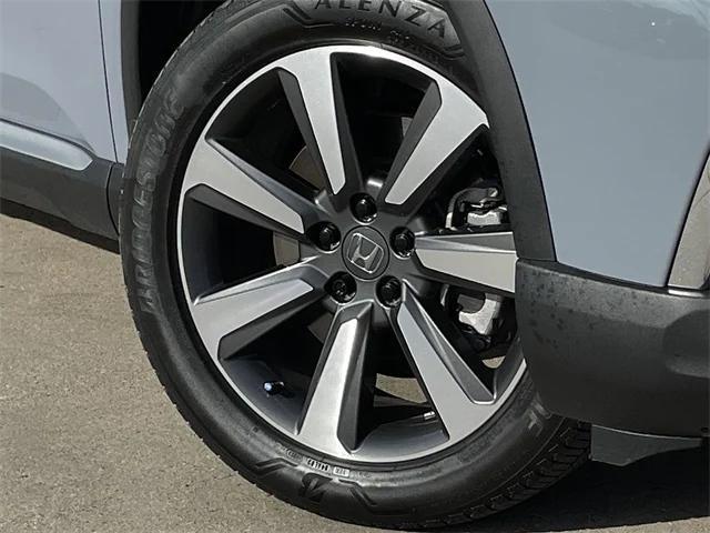 used 2023 Honda Pilot car, priced at $45,549
