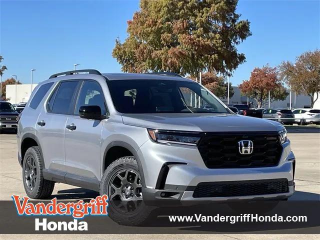 new 2025 Honda Pilot car, priced at $50,795