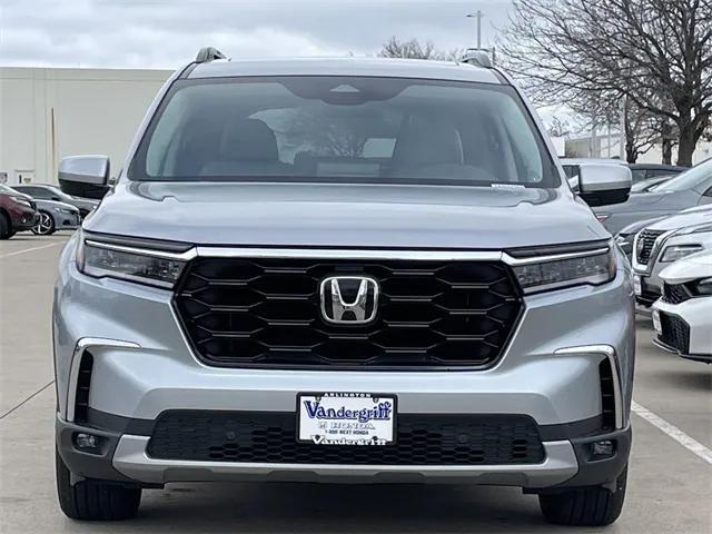 used 2025 Honda Pilot car, priced at $46,729