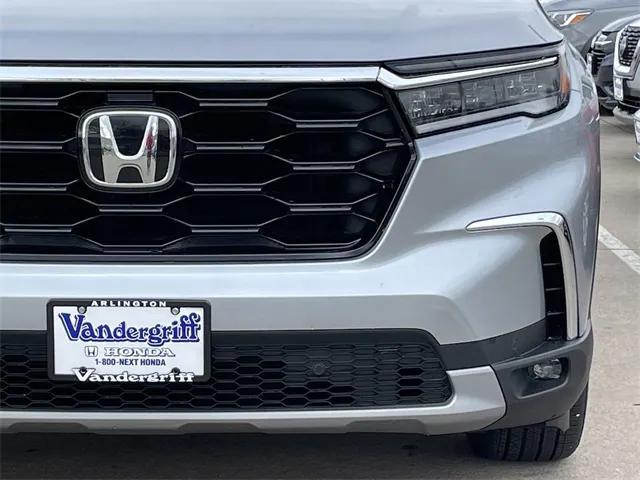 used 2025 Honda Pilot car, priced at $46,729