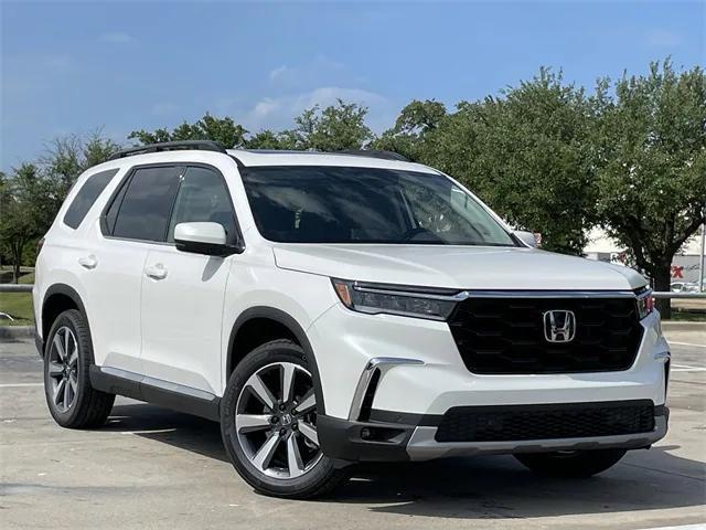 new 2025 Honda Pilot car, priced at $48,219