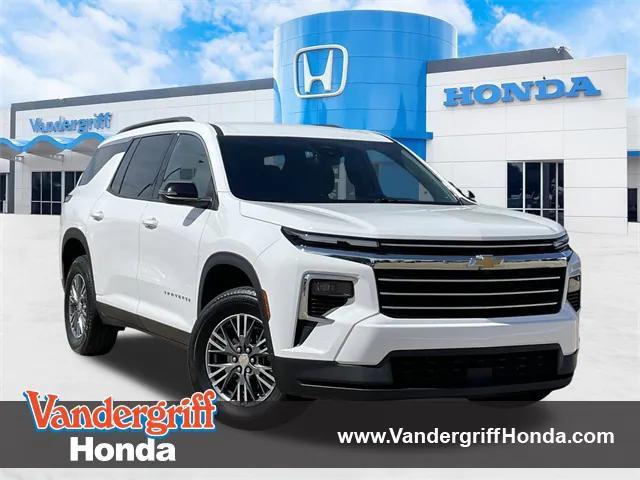 used 2025 Chevrolet Traverse car, priced at $38,577