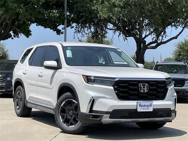 new 2025 Honda Pilot car, priced at $47,900