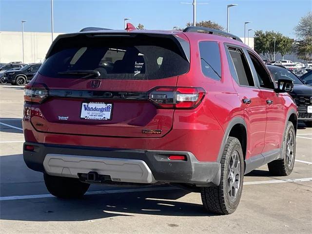 used 2025 Honda Pilot car, priced at $41,478