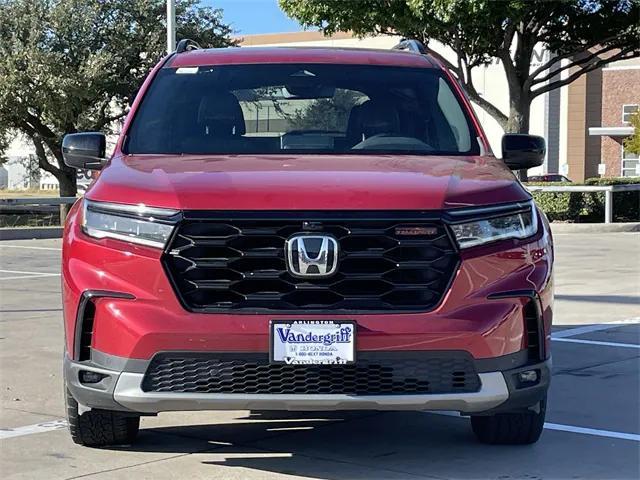 used 2025 Honda Pilot car, priced at $41,478