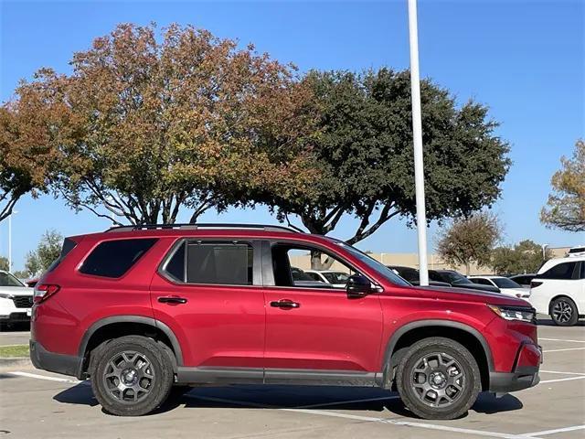 used 2025 Honda Pilot car, priced at $41,478