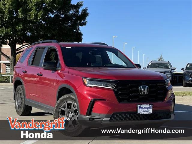 used 2025 Honda Pilot car, priced at $41,478