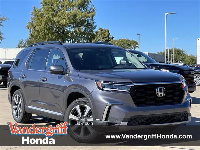 new 2025 Honda Pilot car, priced at $49,885