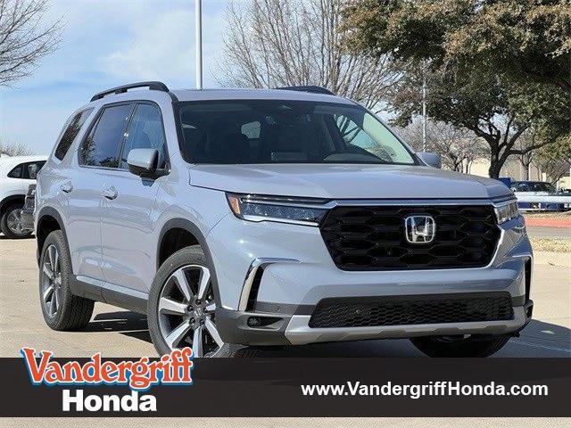 new 2025 Honda Pilot car, priced at $51,150