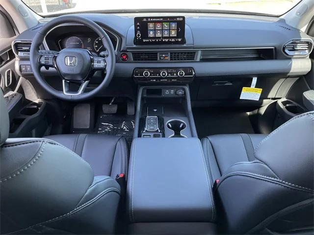 new 2025 Honda Pilot car