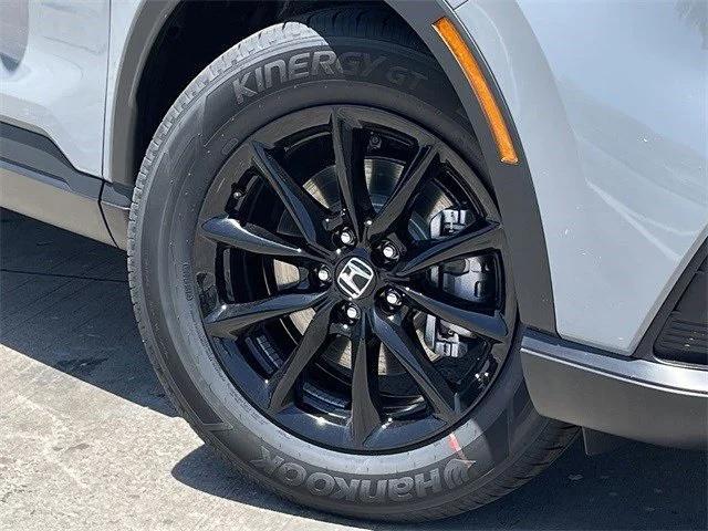 new 2026 Honda CR-V Hybrid car, priced at $40,575