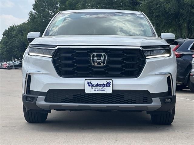 new 2025 Honda Pilot car, priced at $47,150