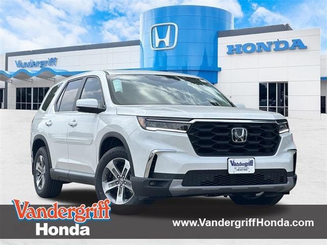 new 2025 Honda Pilot car, priced at $47,150